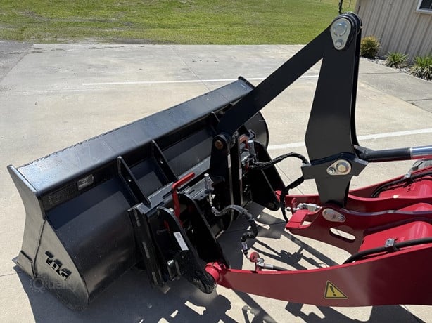 Yanmar Wheel Loader | 2025 Model V7 | 0.92 cu yd Bucket | 16.6 GPM | 47 HP | For Compact Applications