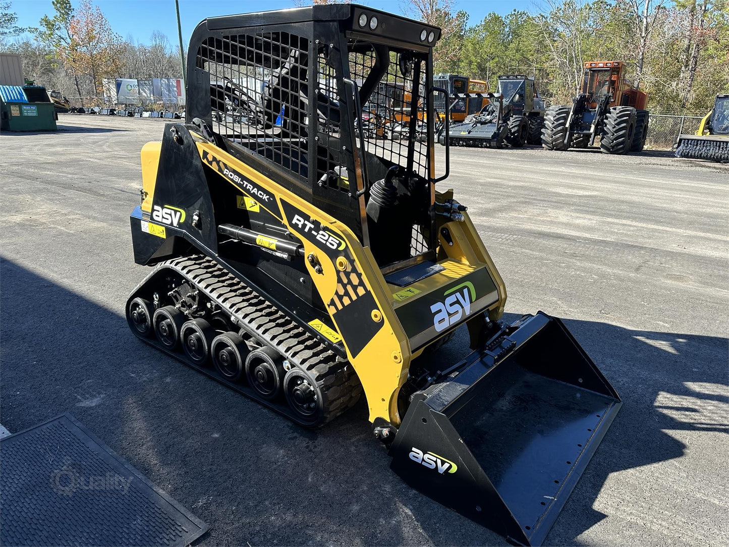 ASV Posi-Track Loader | Model RT25 | Hydraulic Flow 10-13 GPM | Track Width 11" inches