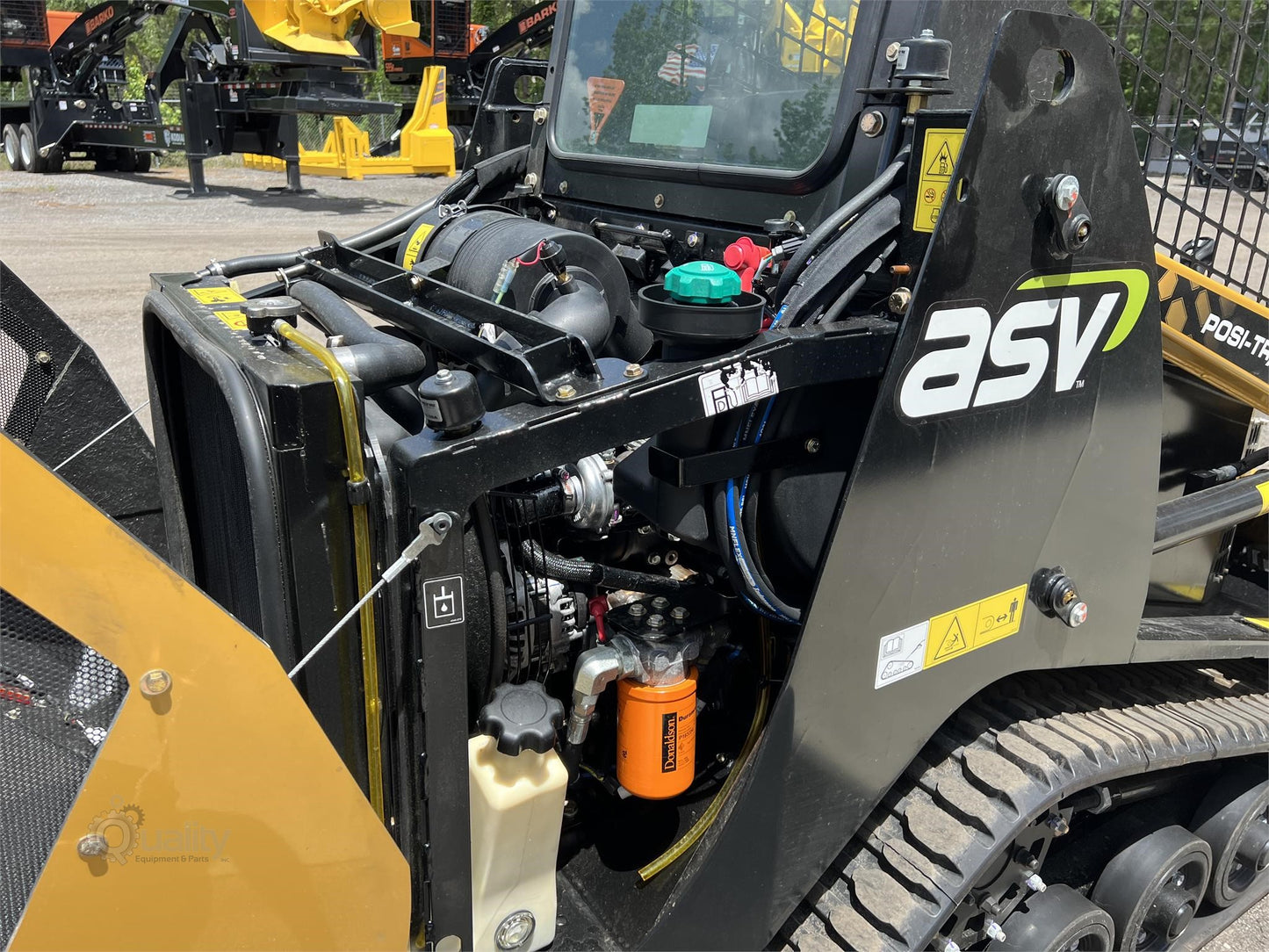 ASV Posi-Track Skid Steer | 2024 Model RT-40 | Track Width 11" inches | Hydraulic Flow Rate 13.3 GPM