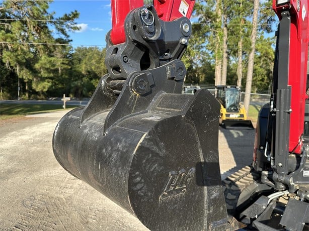 Yanmar Mini Excavator | 2024 Model VIO35-6A | 24" Bucket | 11 ft Dig Depth | 24.4 HP | For Compact Excavation