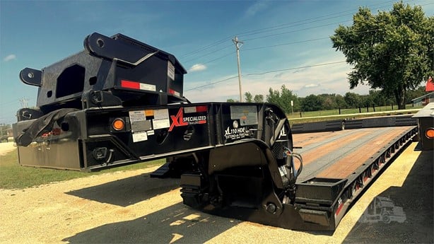 XL Specialized | 110HDE Extendable Lowboy Trailer | 53' Length | 110,000 lbs Capacity | 102" Width | For Extreme Heavy-Haul Transport