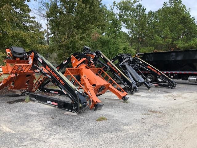 Barko Stationary Log Loader | 2023 Model 70XLE | Capacity 8797 lbs