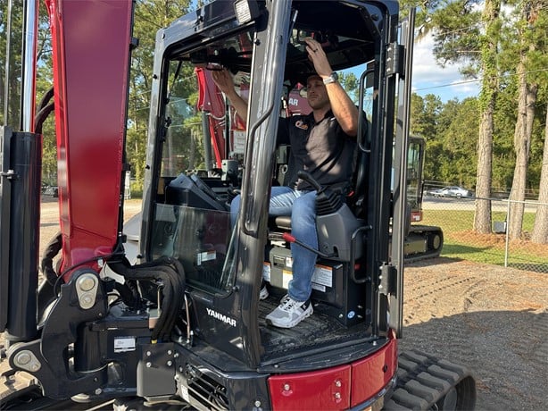 Yanmar Mini Excavator | 2024 Model VIO55-6A ( Enclosed ) | 30" Bucket | 13 ft 6 in Dig Depth | 47.6 HP | For Compact Excavation