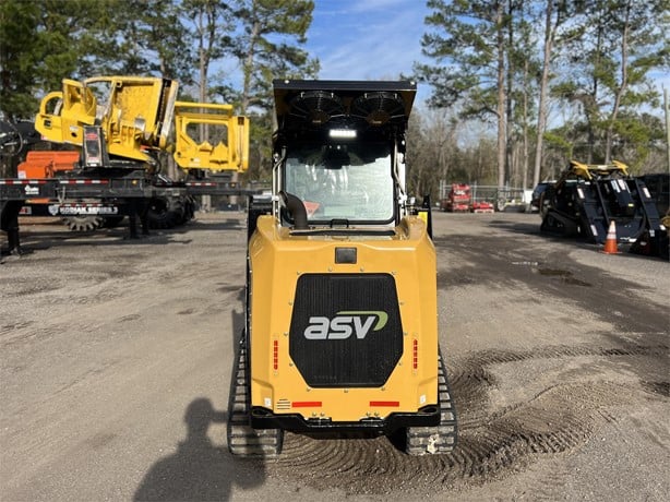 ASV Skid Steer With 48" Bucket | 2025 Model POSI-TRACK RT40 | 13.3 GPM | 38.2 HP | For Compact Equipment Applications