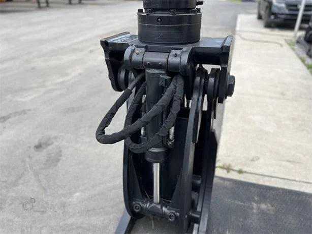 SERCO Grapple Log | Model 2023 5017360 | 72" Heavy Duty | 1.98 Yard Capacity | For Large Log Loaders