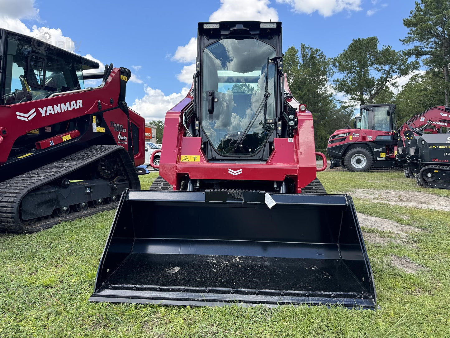 Yanmar Compact Track Loader | Model TL75VS | Hydraulic Flow 21.4-26.7 GPM