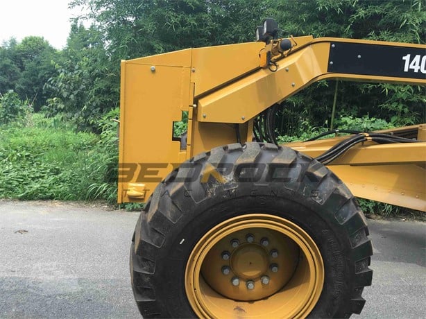 Bedrock Attachments Push Block | Model MP01 | Width: 15.7" | Weight: 0.75 Ton | For Motor Grader