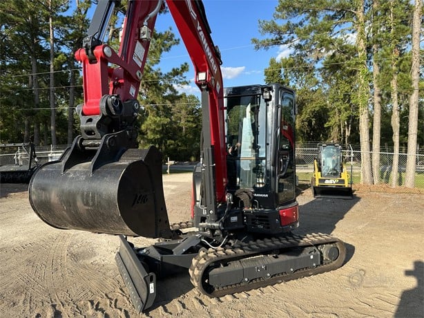 Yanmar Mini Excavator | 2024 Model VIO35-6A | 24" Bucket | 11 ft Dig Depth | 24.4 HP | For Compact Excavation