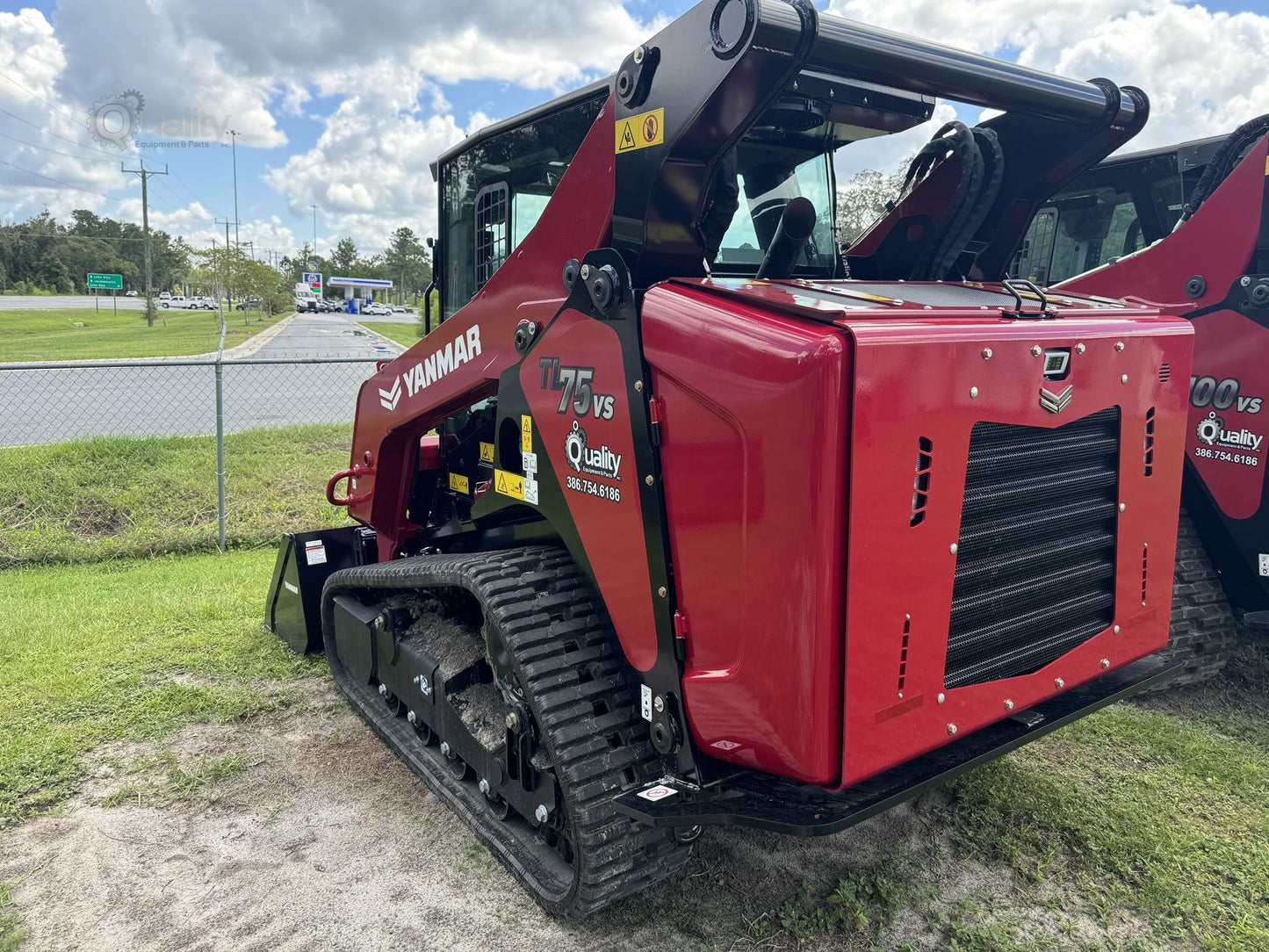 Yanmar Compact Track Loader | Model TL75VS | Hydraulic Flow 21.4-26.7 GPM