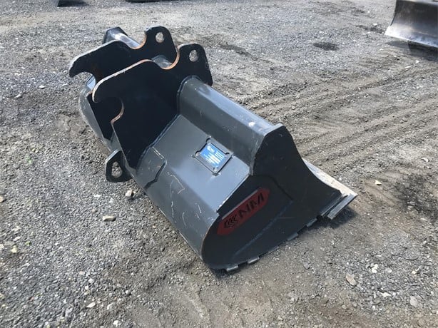 NM Attachments Bucket Smooth Excavator | Model 15DC Series | Attachment Size 42"-48" | Machine Size 6.5–22.5 tons (33000LBS-45000LBS) | For Excavator