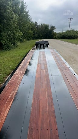 XL Specialized | 110HDE Extendable Lowboy Trailer | 53' Length | 110,000 lbs Capacity | 102" Width | For Extreme Heavy-Haul Transport