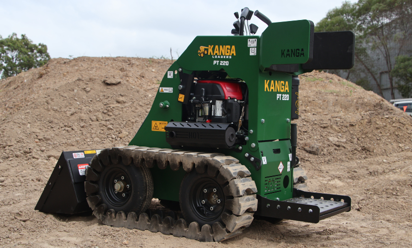 Kanga 7-Series DT725 Diesel Powered Mini Loader | Overall Width 40.9" | Kubota D902 Diesel Engine