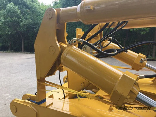 Bedrock Attachments Lift Cylinder Right | Model 1926445B | Weight 246kg | For Bulldozer