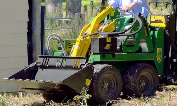 Kanga 6-Series DW625 Diesel Powered Compact Loader | Overall Width 40.6" | Kubota D902 Diesel Engine