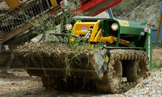 Kanga Remote Series TR-825 Diesel Powered Remote Compact Loader | Overall Width 41.2" | Kubota D902 Diesel Engine