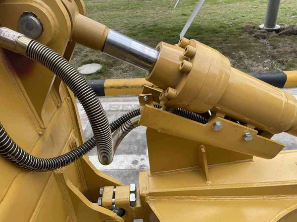 Bedrock Attachments Push Arm GP & Cylinder & Installation AR | Model BBD7ESU-2 | Weight: 2340 kg | Width: 137.8" | For Bulldozer