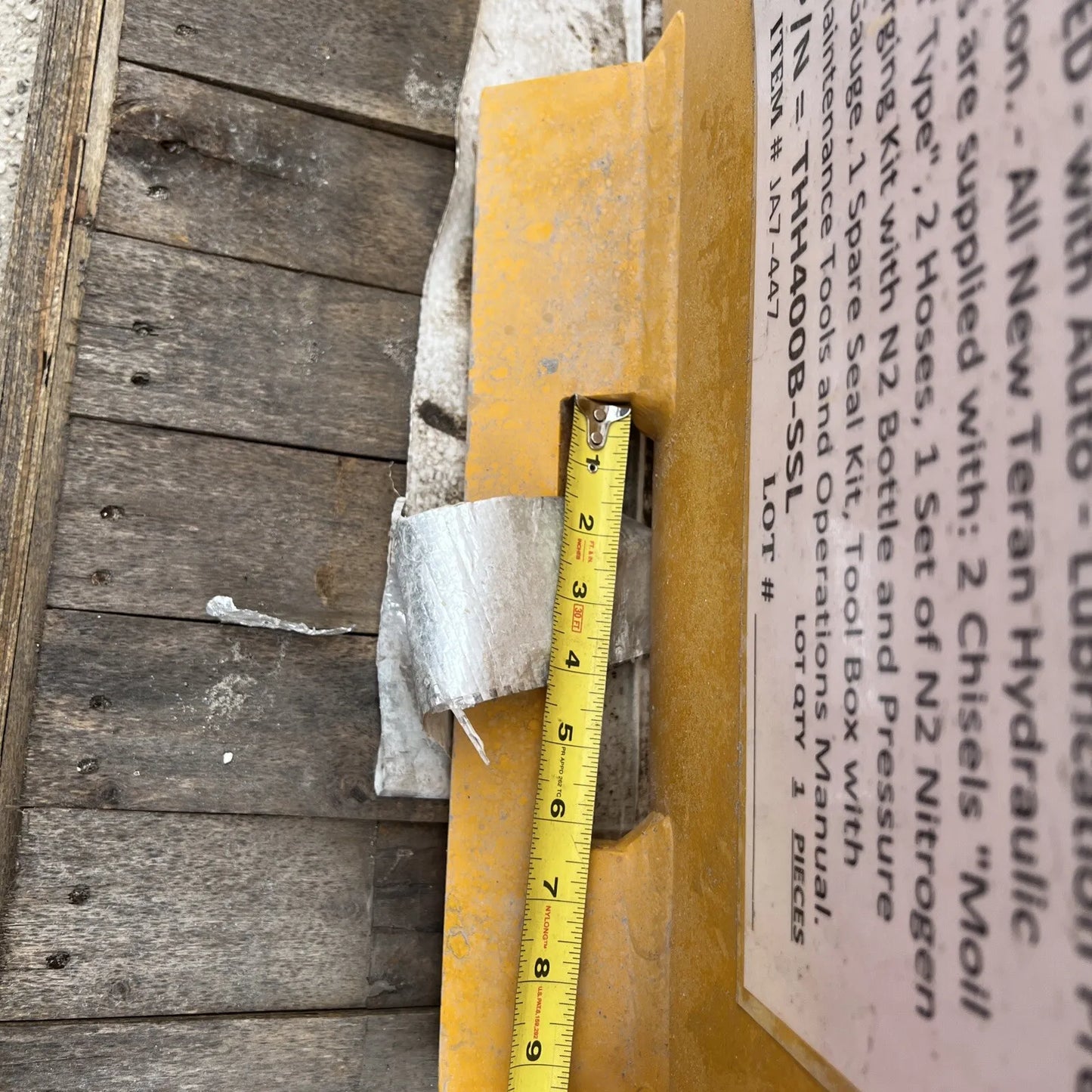 TERAN THH400B Hydraulic Breaker – KOMATSU PC40/45/50, Excavator Attach