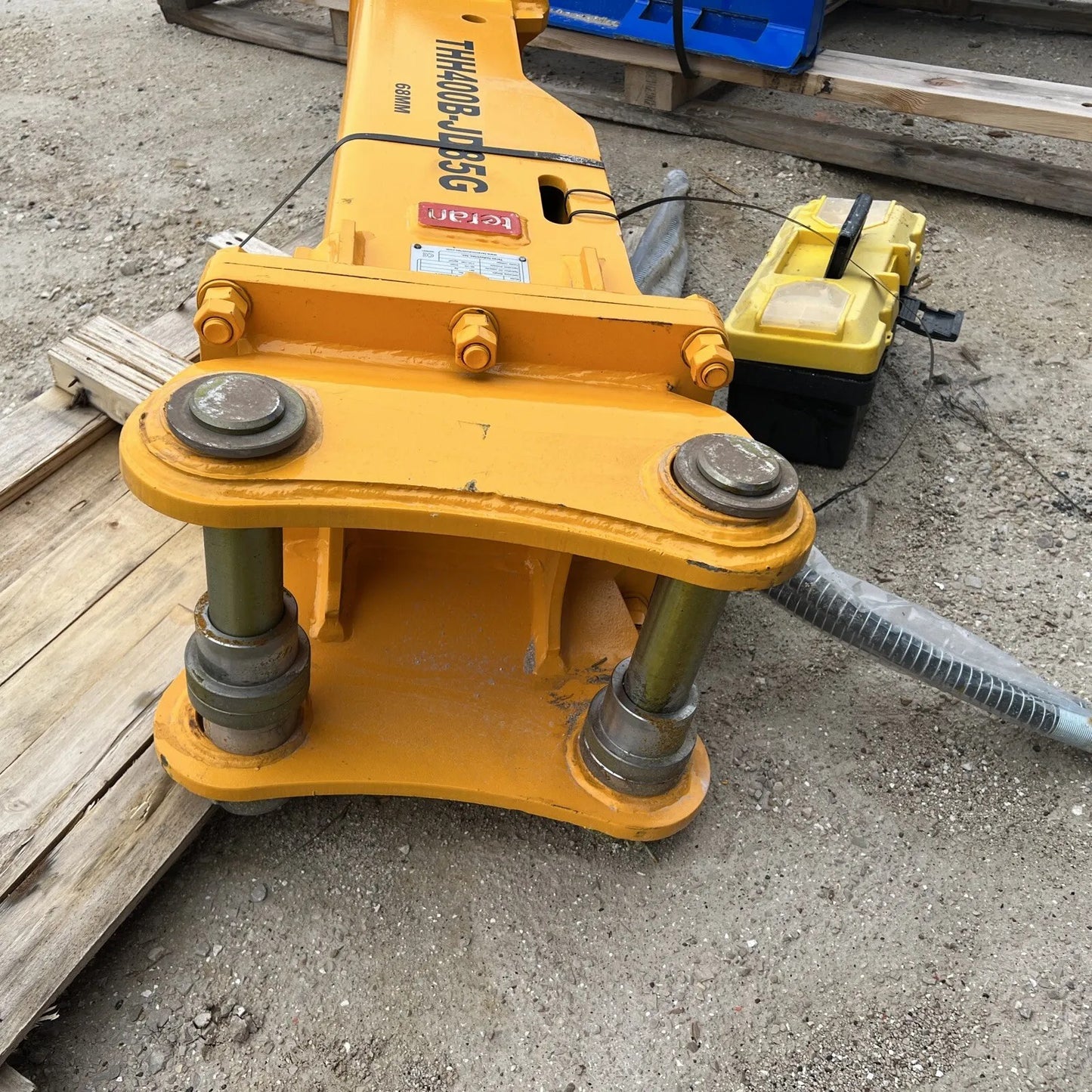 TERAN THH400B HYDRAULIC BREAKER – JD 85G, EXCAVATOR ATTACH