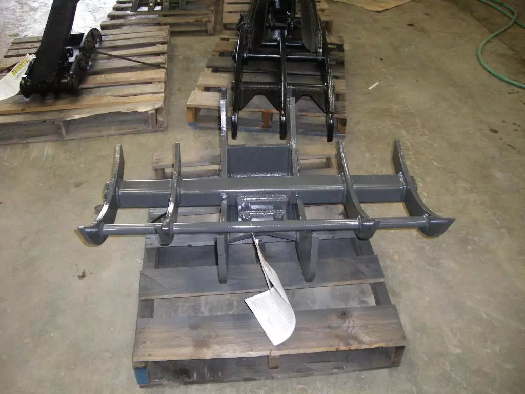IS Attachment Tree Stumper & Rake | Stumper Weight 400 lbs | Certified AR400 steel | For Excavators