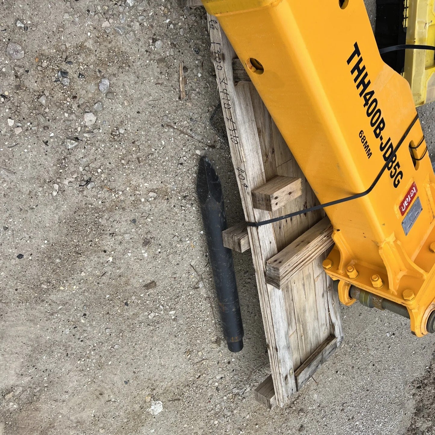 TERAN THH400B HYDRAULIC BREAKER – JD 85G, EXCAVATOR ATTACH