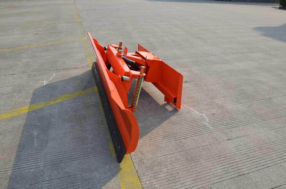Farmer Helper | Snow Blade | Model FH-SBE240 | Width 98.4" | Hydraulic Angle 30° | Reinforced Rubber Edge | Hydraulic Flow 18 To 25 GPM | For Skid Steers & Tractors