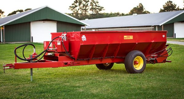 Lewis Brothers Chicken House Spreader Body | Model SB1 | Width 84″ | Capacity 260 Cu.Ft. | 3-Point Hitch | Horsepower 50+ HP | For Tractor