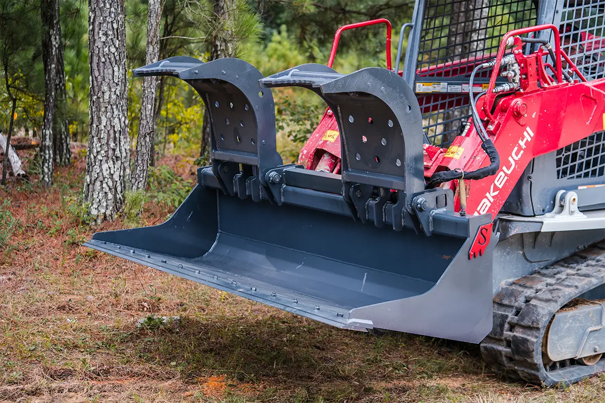 Solesbee’s | Bucket Grapple | Models SBG Series | Widths 72" & 84" Inches | Hydraulic Flow 15–25 GPM | For Skid Steer Loaders