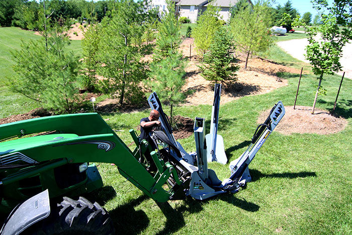 Baumalight Industrial Tree Spade | Model DR-448 | Width 48" | Opening Width 30" | Hydraulic Flow 10–35 GPM | For Skid Steers