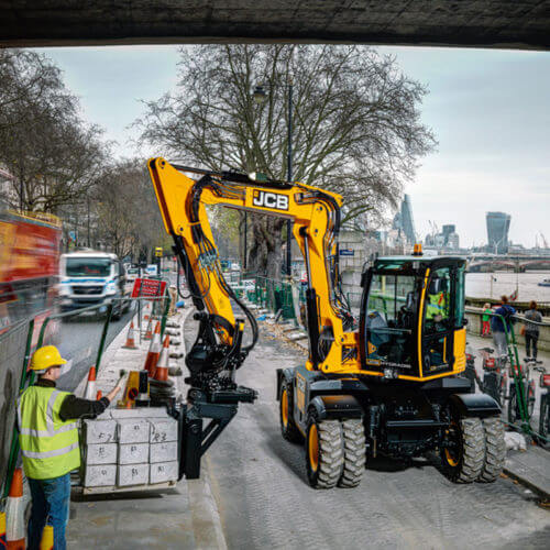 Steelwrist Hydraulic Pallet Fork | Model HPF | Width 58.35" inches | Machine Weight 10–33 Tons | For Excavators