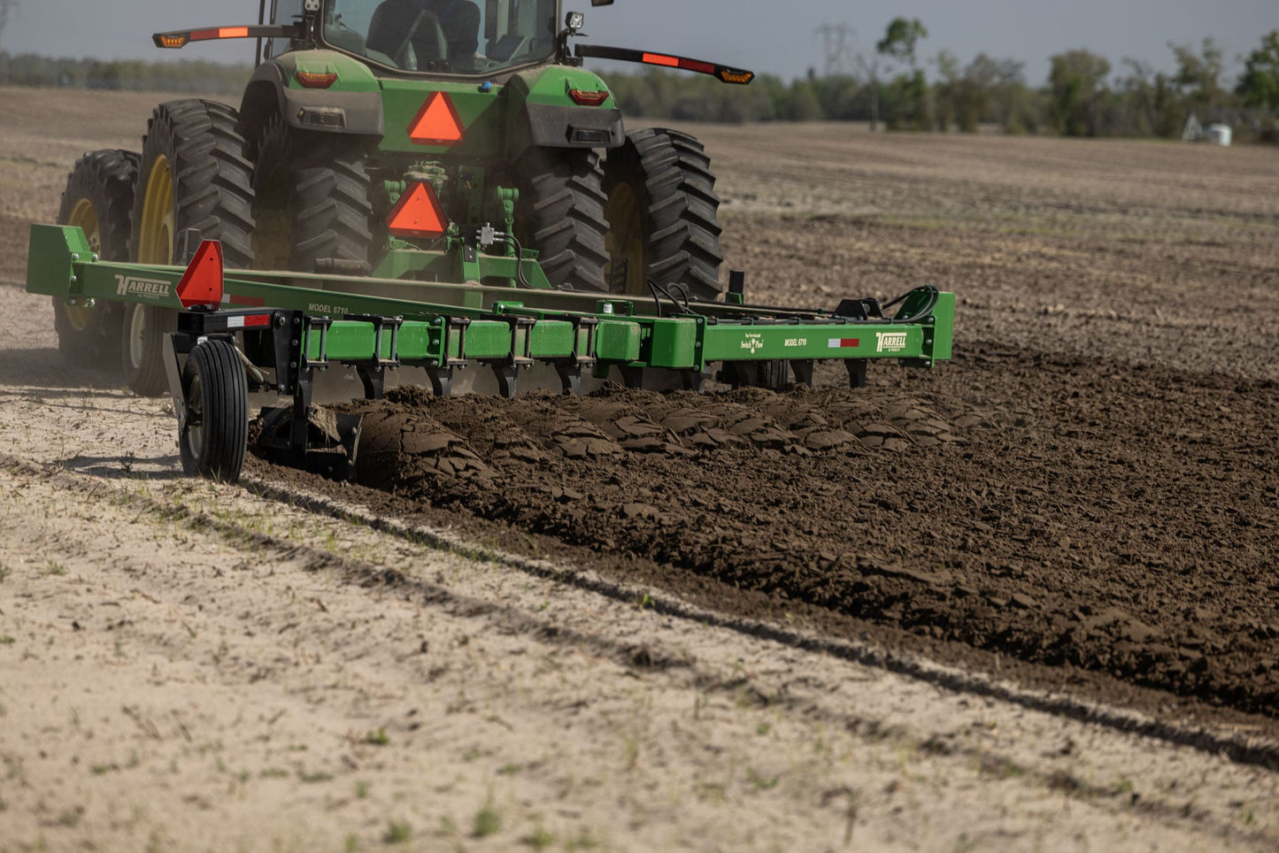 Harrell Ag | On-Land Switch Plow 6710 HD | 10-Bottom | Working Width 17 Feet Per Pass | HorsePower 325 to 600+ HP | For Tractors