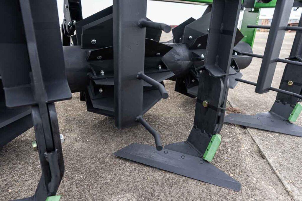 Harrell Ag | Terminator Crop Chopper | 8-10 Inch Residue Cutting | HorsePower 100-250 HP | For Tractors