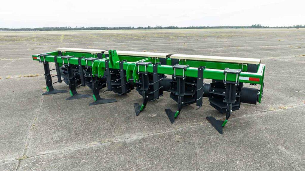 Harrell Ag | Terminator Crop Chopper | 8-10 Inch Residue Cutting | HorsePower 100-250 HP | For Tractors