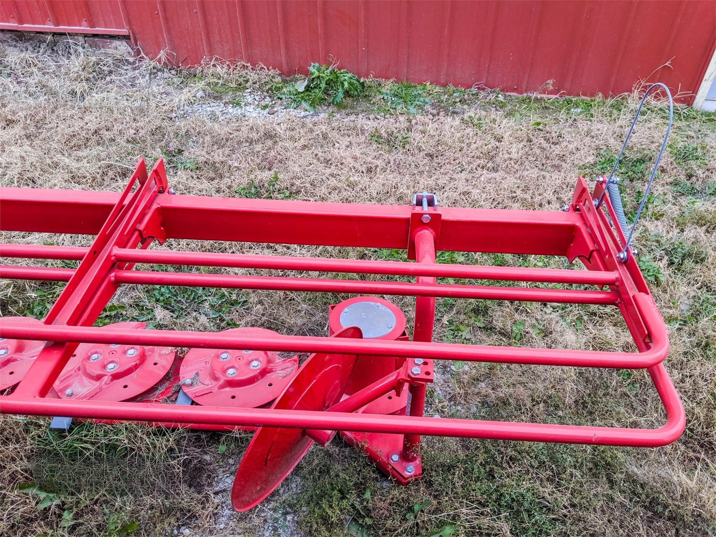 Farm King Disc Mowers | Model MDN-5 | Working width 7' | Weight 992 Lbs | Horsepower 40 HP | For Tractors