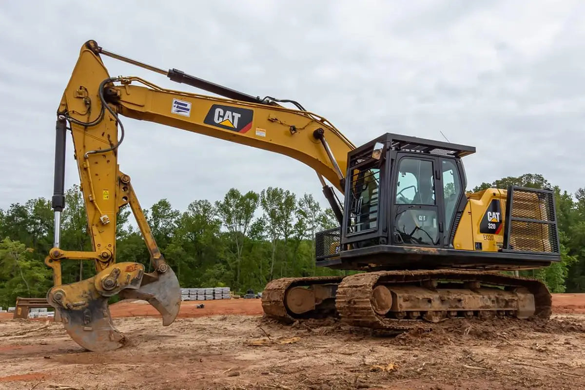 Solesbee’s | Wood Shear | Models SESS Series | 68" Jaw Opening | Hydraulic Cutting Jaw | Machine Size 20 To 40 Tons | For Excavators