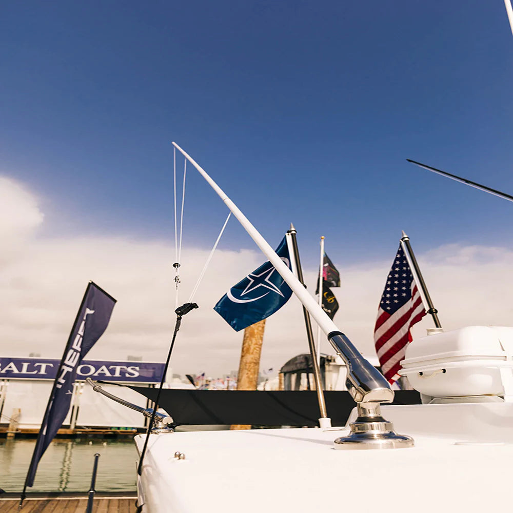 Gemlux | Bluewater Internal Carbon Fiber Outrigger Pair | Model IR-DK-18-B-O2 | 18' & 22' Length | 10.45 lb UV-Stable Line | For 22' Outrigger Poles