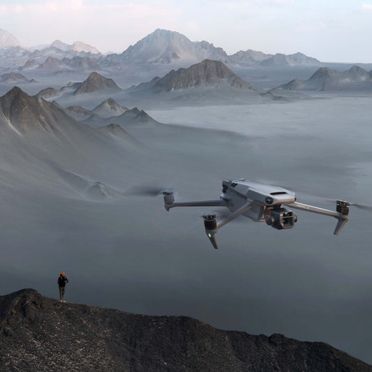 DJI Mavic 3 Series | Mavic 3 Classic, Mavic 3 Fly More Combo, Mavic 3 Cine Premium Combo
