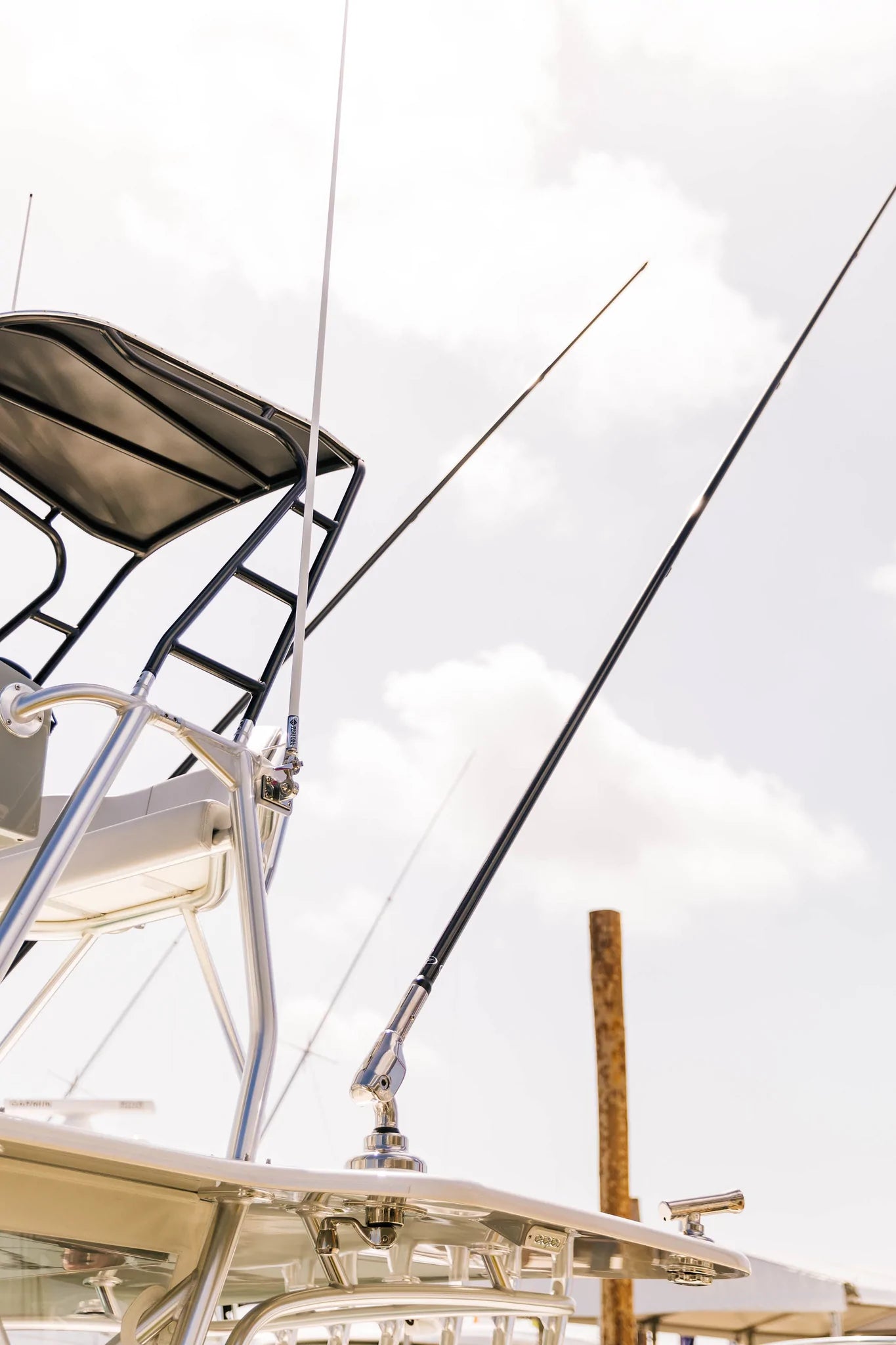 Gemlux | Bluewater Internal Carbon Fiber Outrigger Pair | Model IR-DK-18-B-O2 | 18' & 22' Length | 10.45 lb UV-Stable Line | For 22' Outrigger Poles