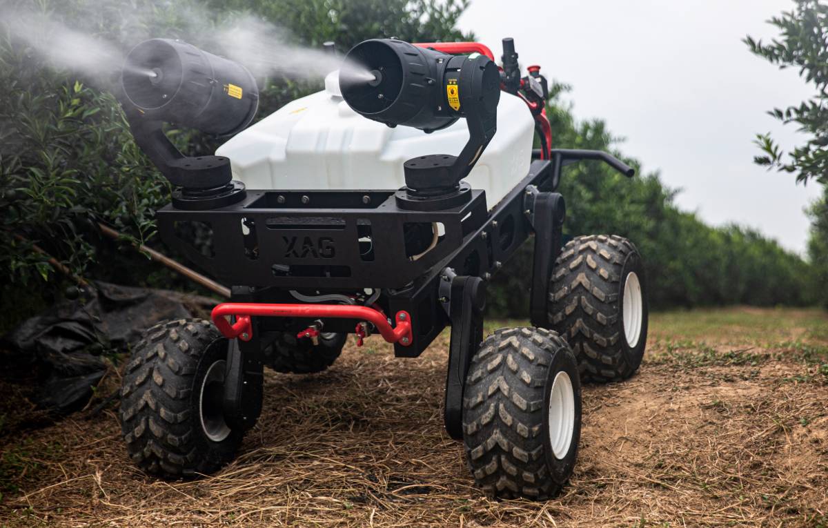 XAG R150 Autonomous Tractor (Sprayer) Ground Vehicle for Agriculture