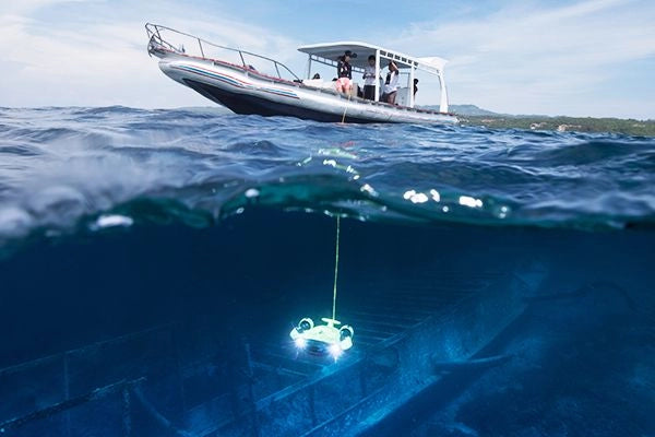 FIFISH V6 Underwater Drone Robot Bundle