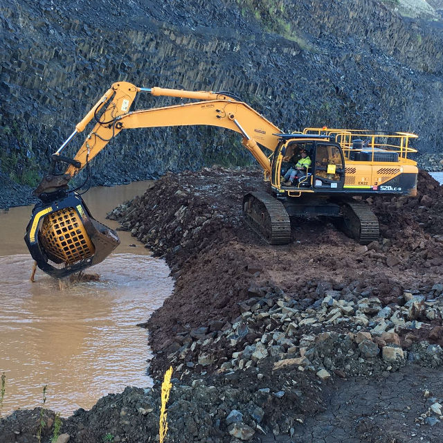 Excavator Equipment 25-50 Ton