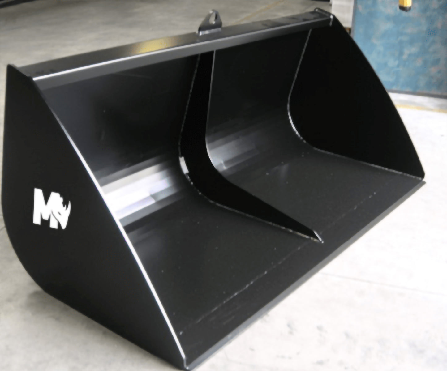 Mazio Light Materials Bucket | Weight 265 to 298 kg | Capacity 1.0 to 1.5 Cubic Meter | For Skid Steers