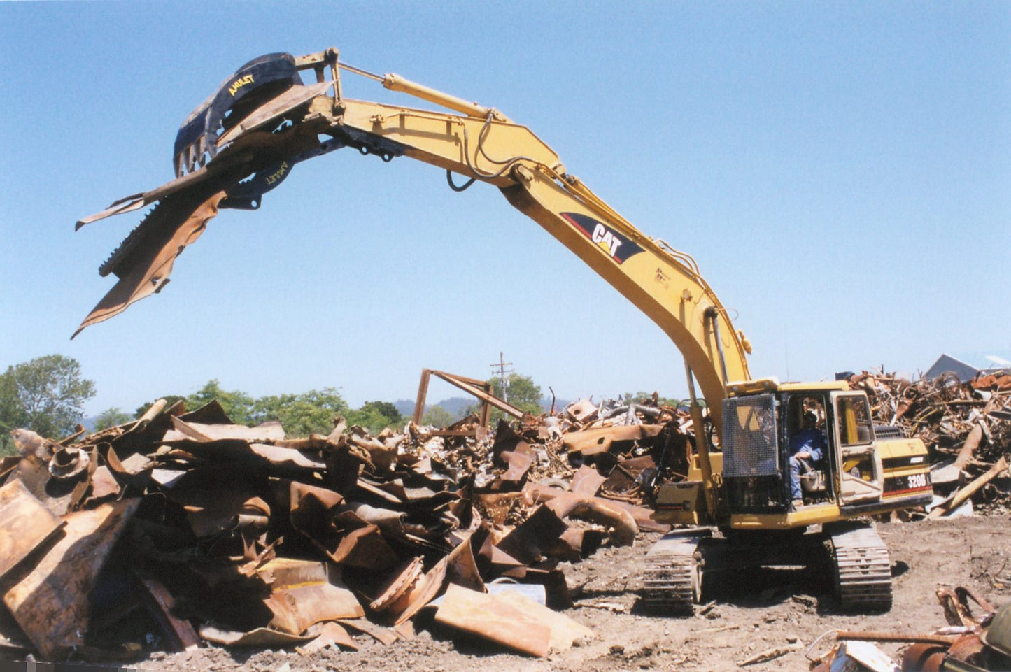 Amulet B.R.U.T Rigid Thumb Attachments | Model Nitro Series | Machine Size 3-50 Tons | For Excavators