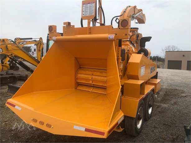 2025 Bandit Drum Style Whole Tree Chipper | Model 20XP - Track & Towable | Hydraulic Tank 30-50 Gallons | Standard Hydraulic Lift Cylinder