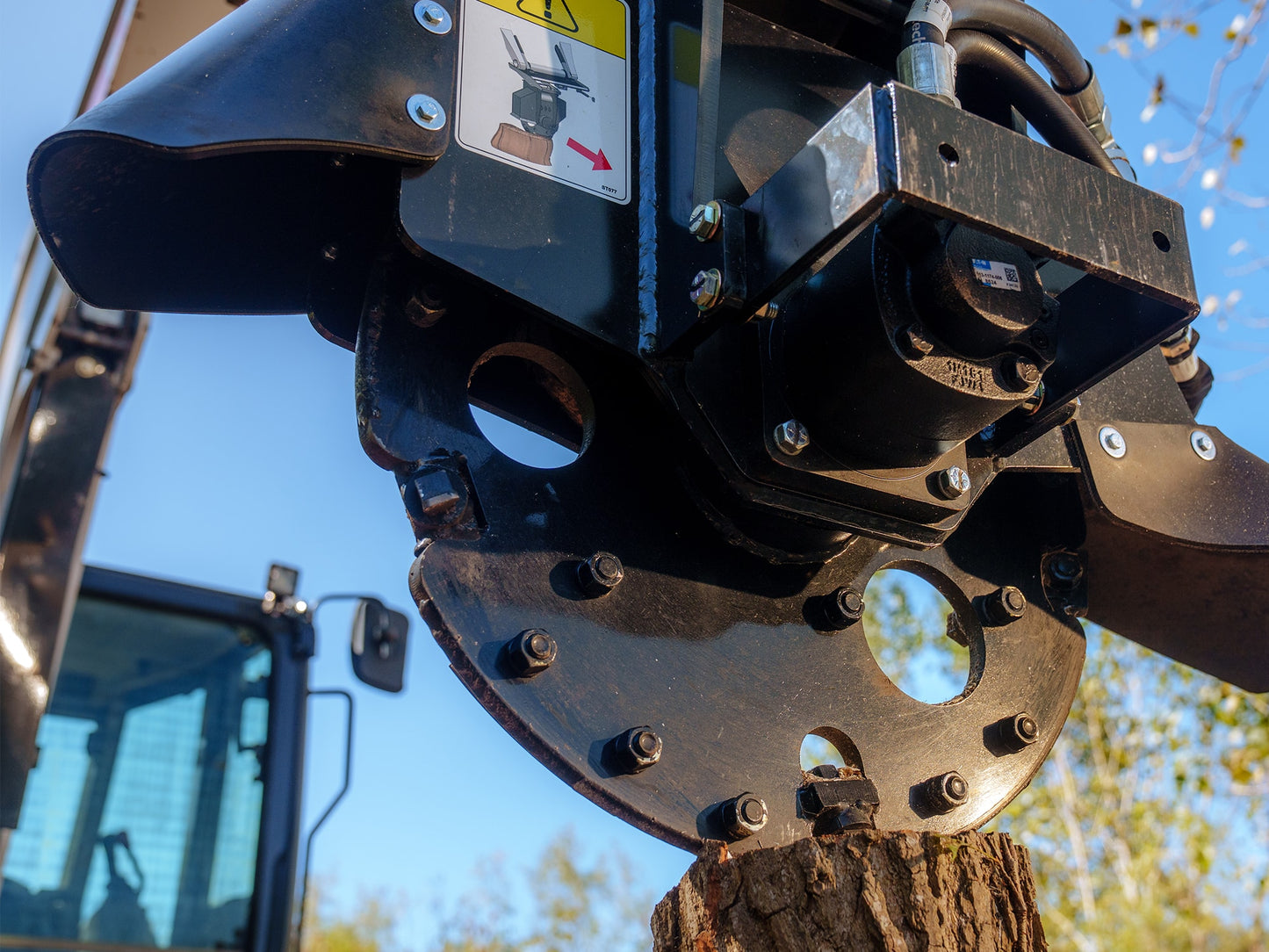 Fecon Stumper | Model FST220 | Cutting Diameter 22" | 8–15 GPM | 5–10 Ton | For Mini Skid Steer, Compact Loader & Mini Excavator