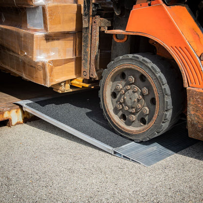 Heavy Duty Ramps Aluminum Shipping Container Ramp | Model 08-45-048-06-Grit | Size 48" L x 45" W | 8,000 lb, | Horsepower 23 HP | For Forklifts, Pallet Jacks, Hand Trucks