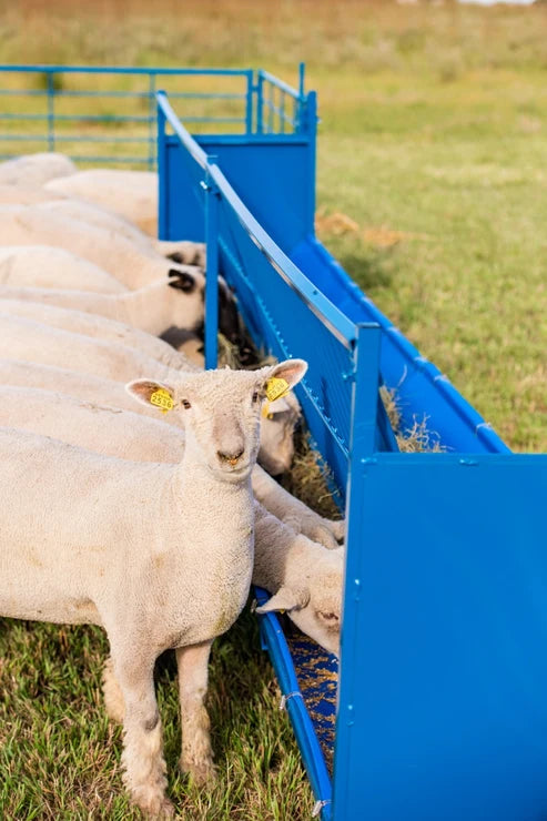 Sydell Starter Vertical Fenceline Feeder | #0815P & #0817P | Size 49 1/4" & 97 1/4" | For Sheep & Goats