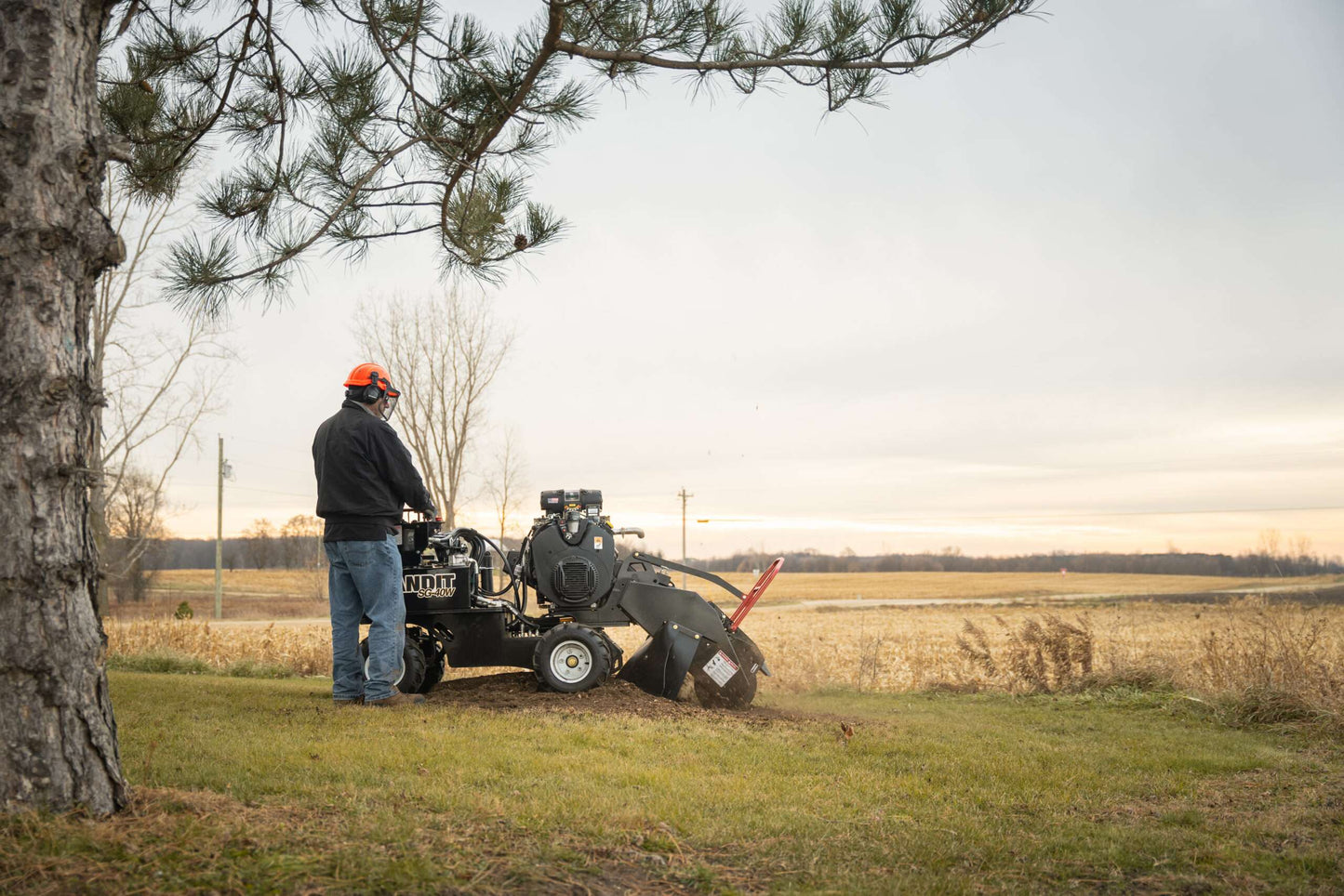 2025 Bandit Stump Grinder | Model SG-40W | Width 33" inches | Engine Horsepower 38 HP