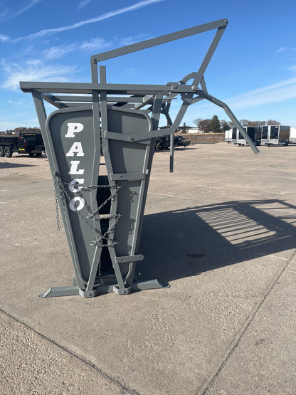 Palco Cattle Chute | Model MS8 | 51.5" Width | 1,030 lbs | For Cattle Ranch & Livestock Operations