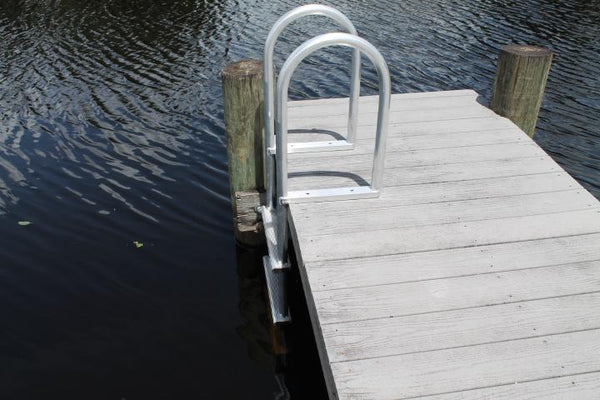 RIO MARINE CUSTOMS | 3-Step Big Foot Ladder | Model LD3BF | 18 5/8" W x 36" H | 3¼" Grooved Rungs | Universal Dock & Seawall