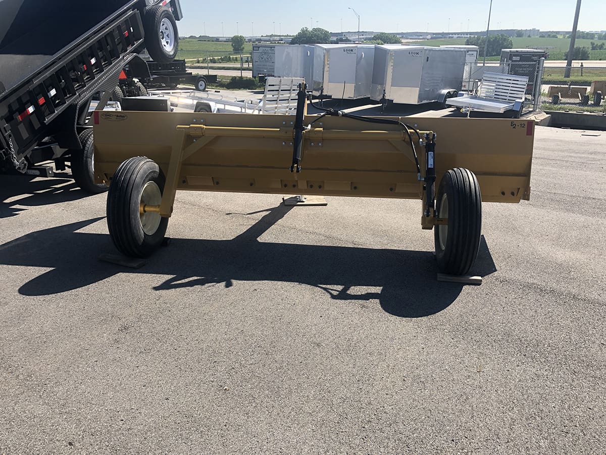 Apache Henke Buffalo 12' Estate II & Feedyard Scraper | Working Width 12' | 100–275 HP | For Tractors